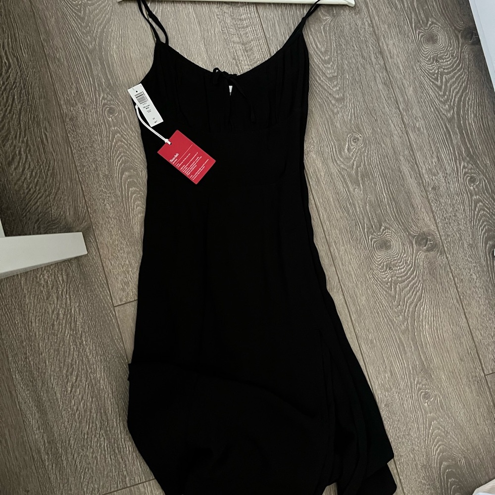 Aritzia Sunday Best Midi Dress Size S
